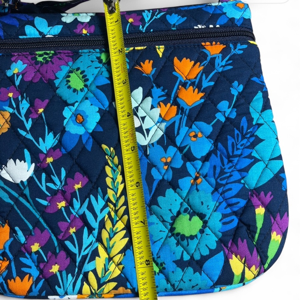 2 Vera Bradley Vibrant Floral Crossbody Bags - blue and Multicolor Used - Picture 5 of 6